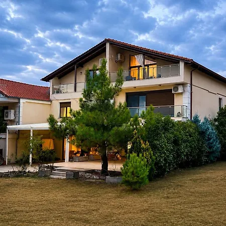 Skyvista Apartamento Nea Iraklitsa